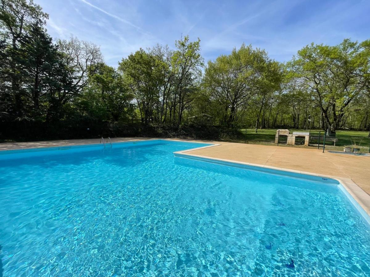 Lodges Du Bois Dodo - Ancien Camping De Bois Redon Septfonds Bagian luar foto
